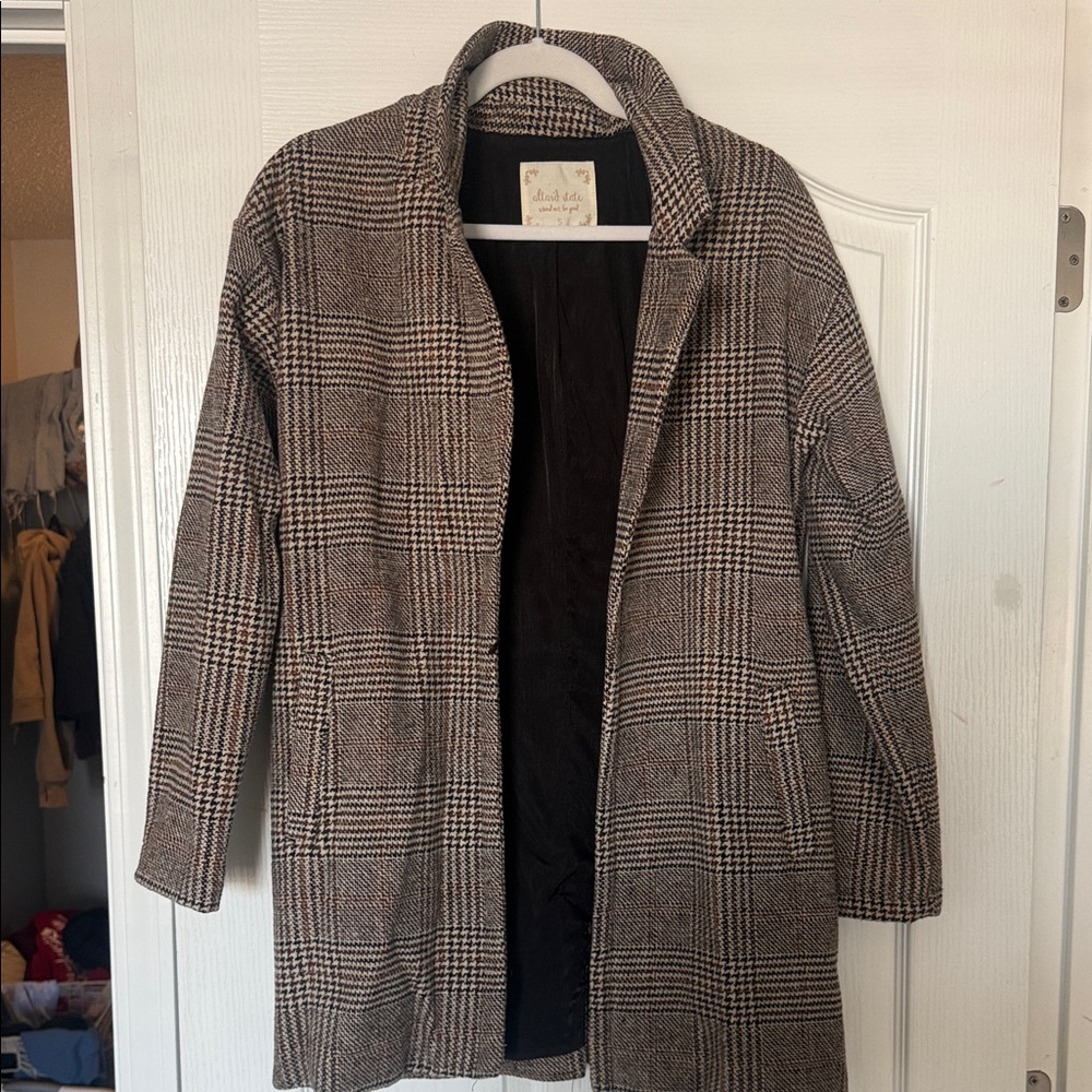 Altar'd State Houndstooth Coat in Brown and Cream